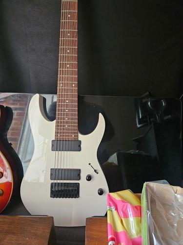 Electric guitar ibanez rg8 - electric,