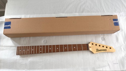 Ibanez azes40 essentials - ibanez,