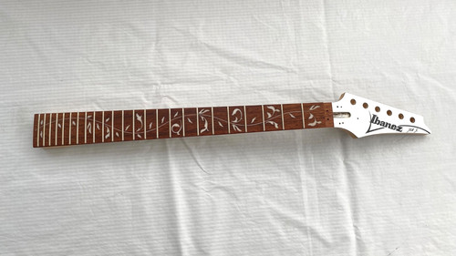 Ibanez jemjr jem - junior, steve